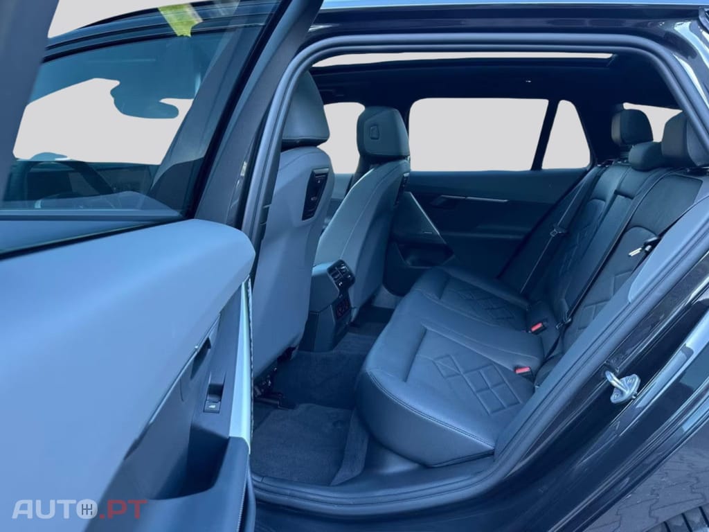 BMW i5 I.V.A DEDUTIVEL M60 xDrive Touring  