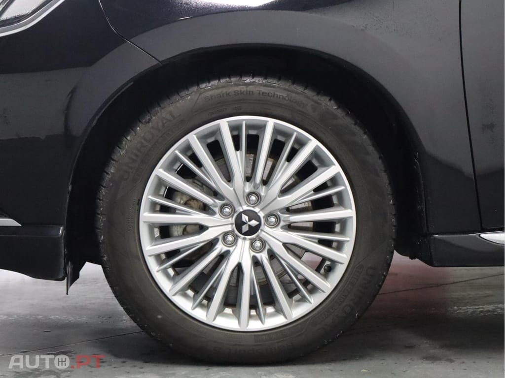 Mitsubishi Outlander 2.4 Mivec PHEV Instyle