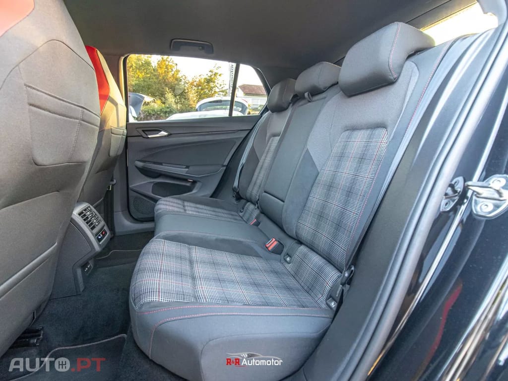 Volkswagen Golf 2.0 TSI GTI DSG Performance
