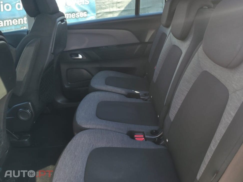 Citroën C4 Grand Picasso 1.6 BlueHDi Feel EAT6 J16 — fotografia 11