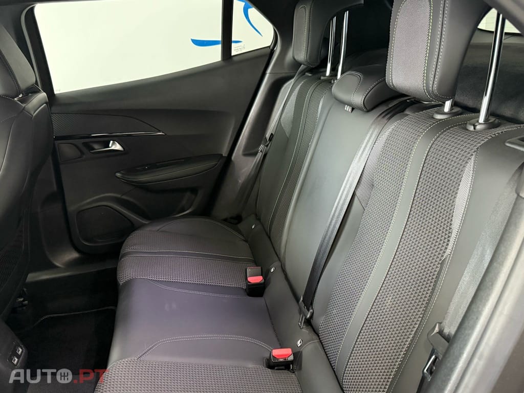 Peugeot 2008 1.5 BlueHDi GT Line EAT8