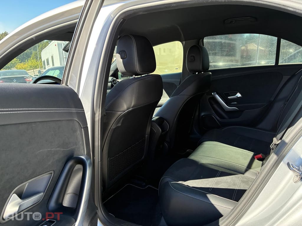 Mercedes-Benz A 250 e AMG Line