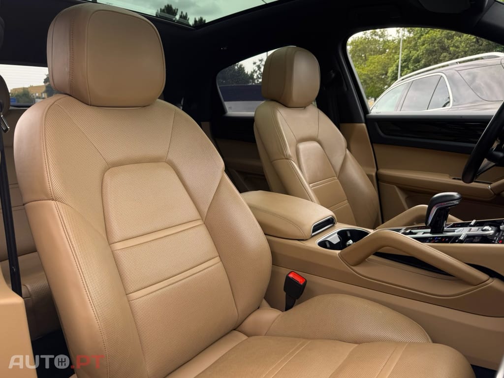 Porsche Cayenne Standard