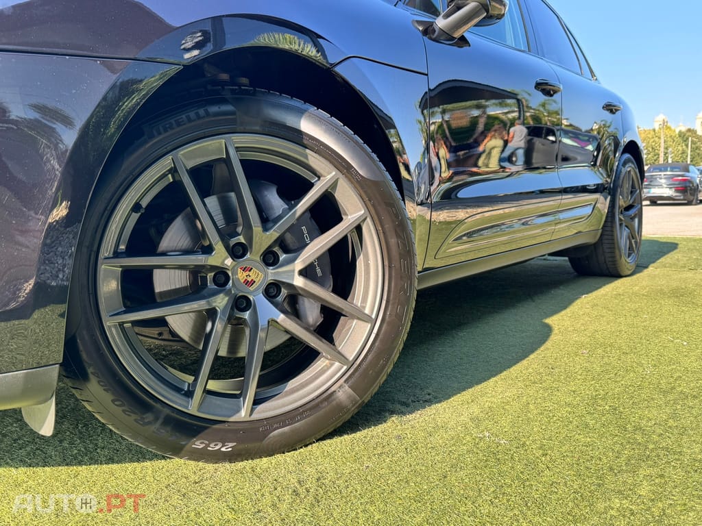 Porsche Macan T