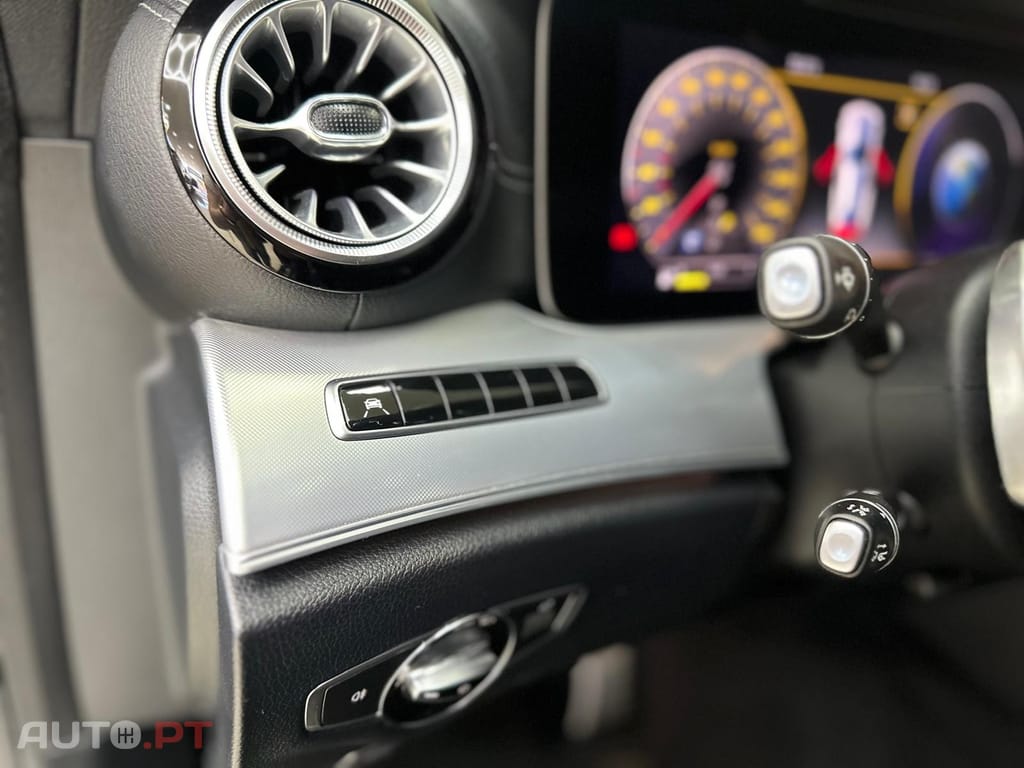 Mercedes-Benz E 220 d AMG Line