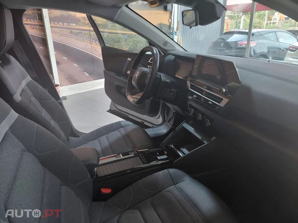 Citroen e-C4 50 kWh Shine Pack