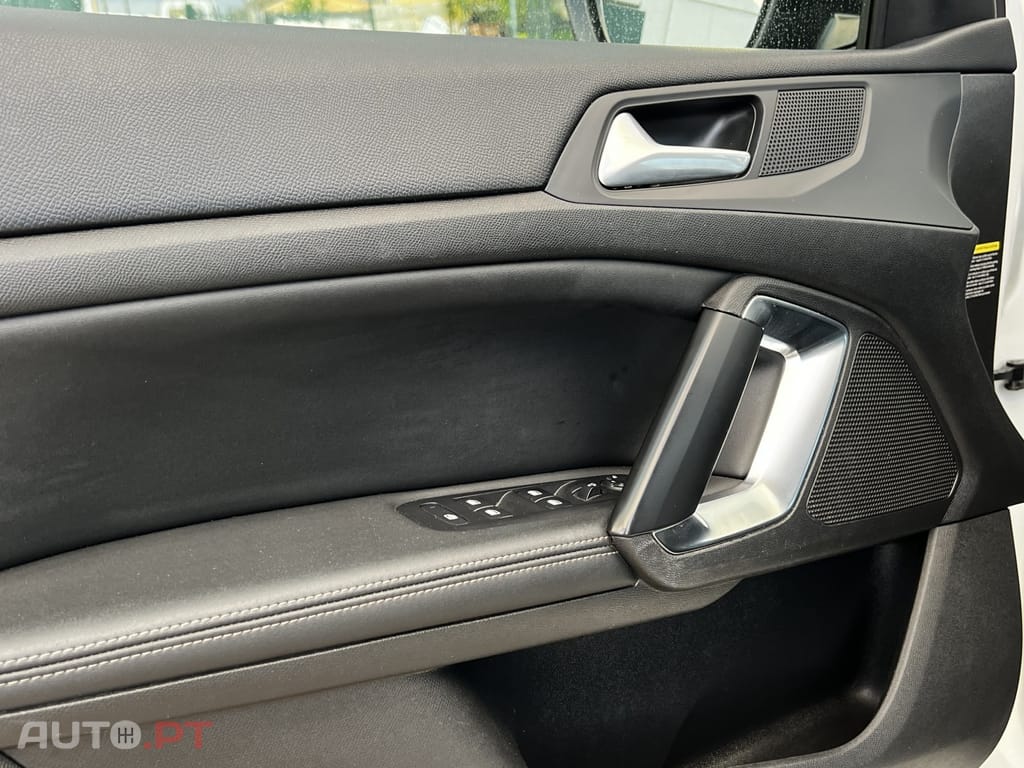 Peugeot 308 SW 1.2 PureTech Allure J17