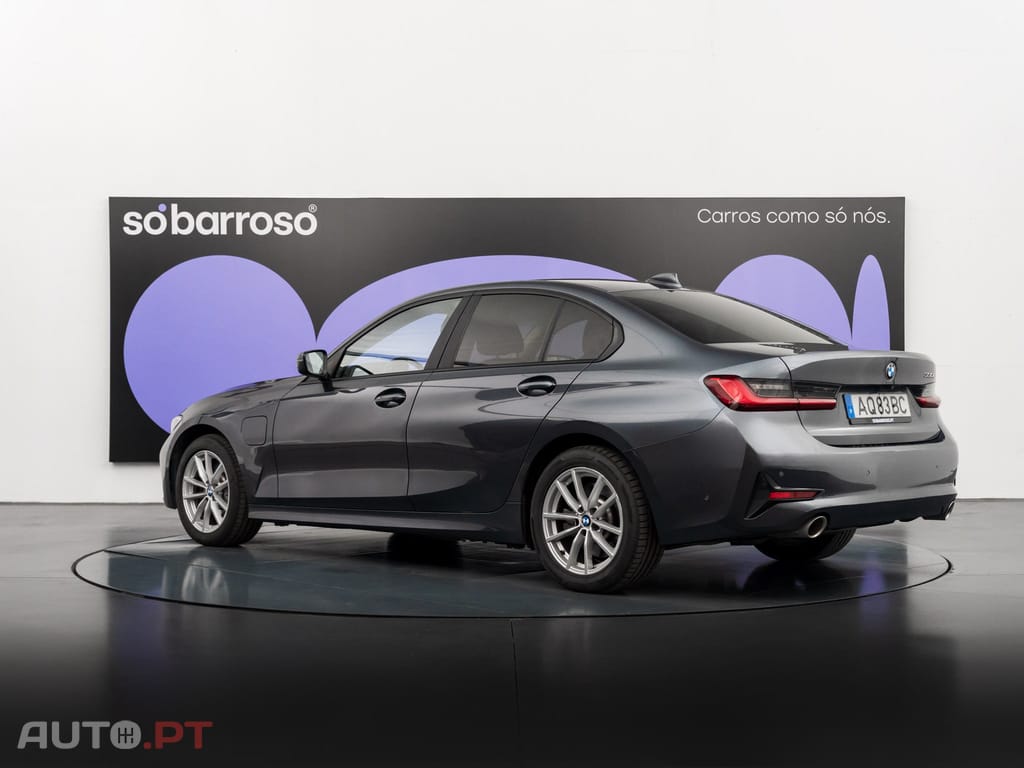 BMW 330 e Auto