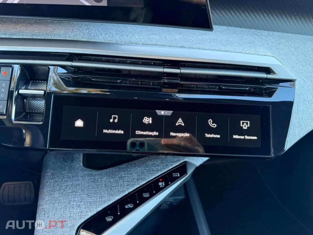 Peugeot 5008 Hybrid 136 e-DSC Allure Pack