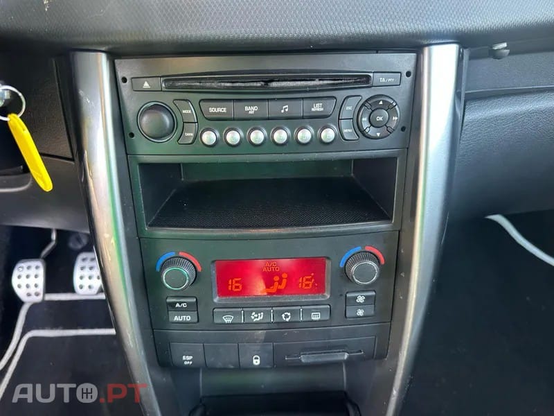 Peugeot 207 CC 1.6 VTi Active