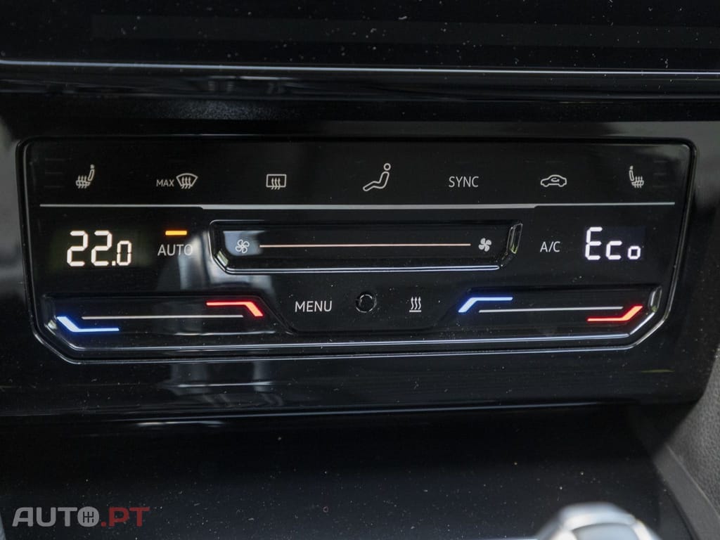 Volkswagen Arteon eHybrid R-LINE I.V.A DEDUTIVEL 