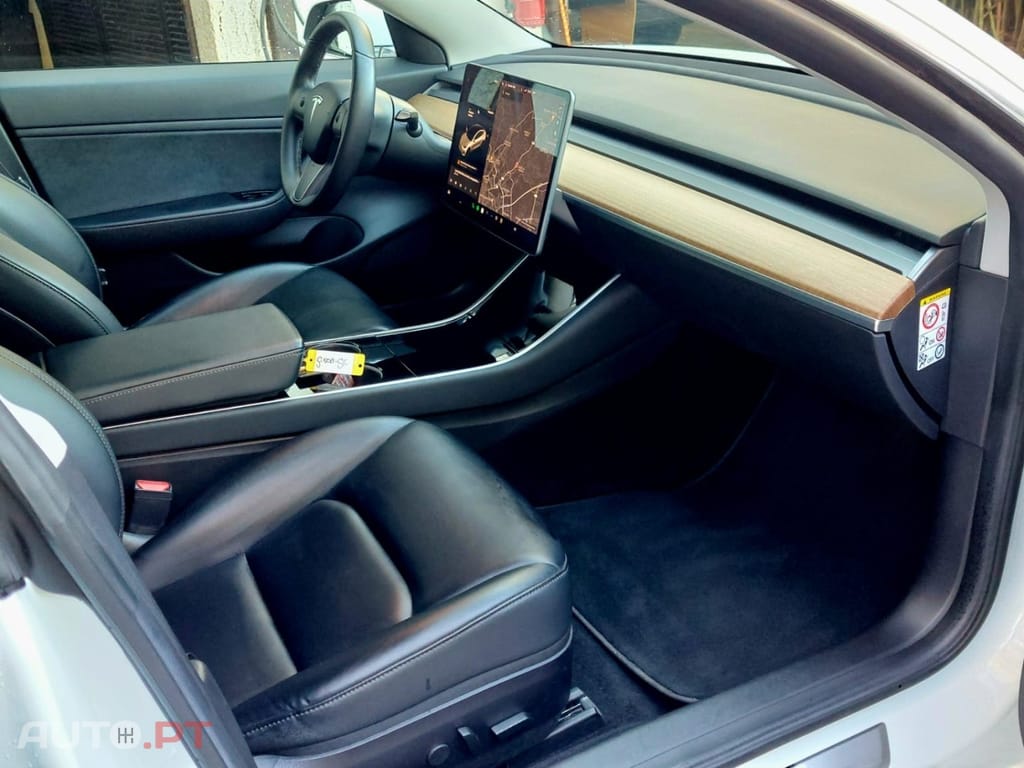 Tesla Model 3 AWD LONG RANGE DUAL MOTOR