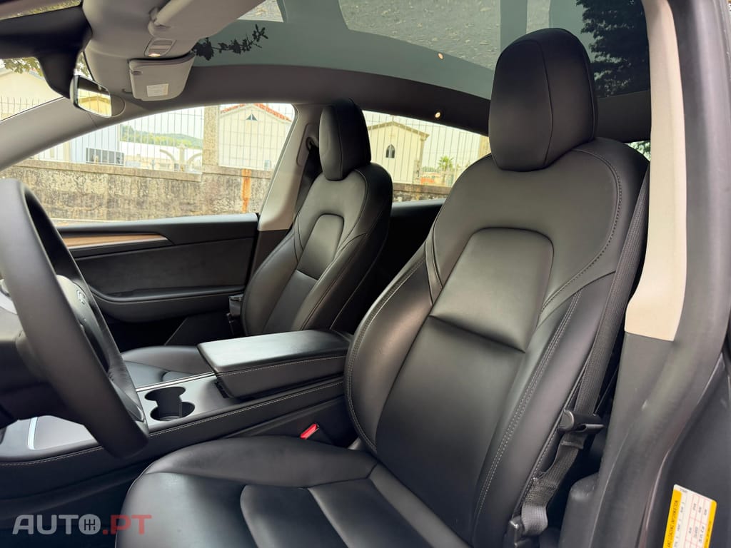Tesla Model Y Long Range Tração Integral