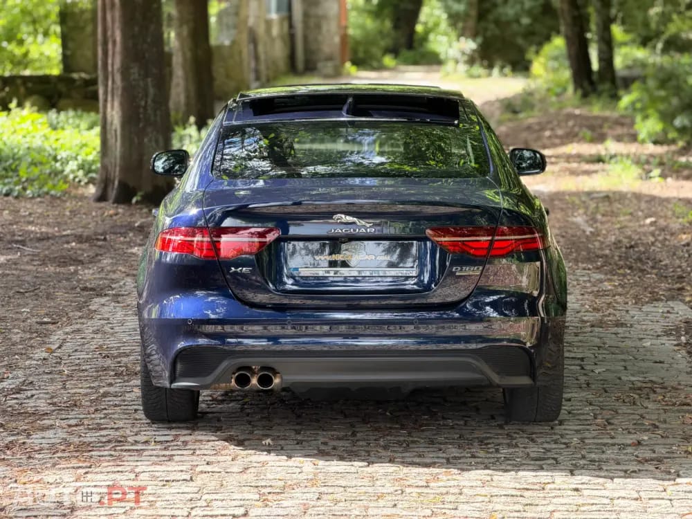 Jaguar XE 2.0 D R-Dynamic S