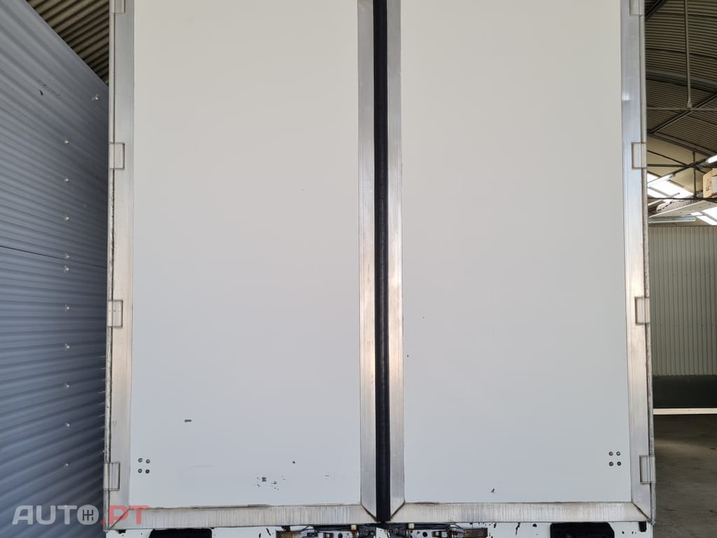 Toyota Dyna Contentor Lona Tipo TIR