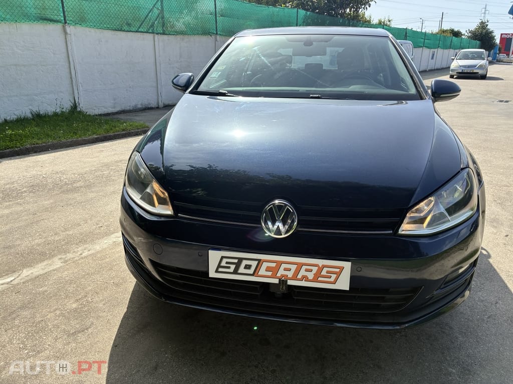 Volkswagen Golf 1.6 TDI 4Motion BlueMotion Comfortline — fotografia 6
