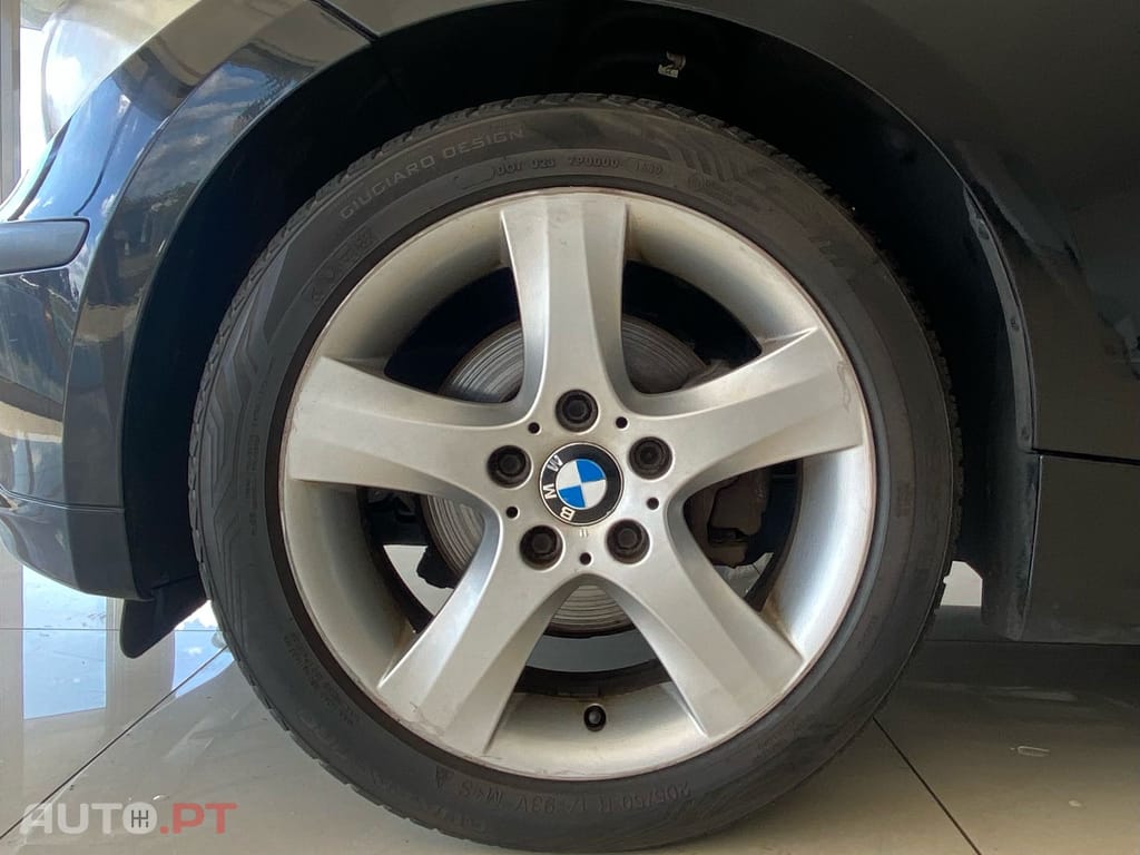 BMW 118 I SPORT