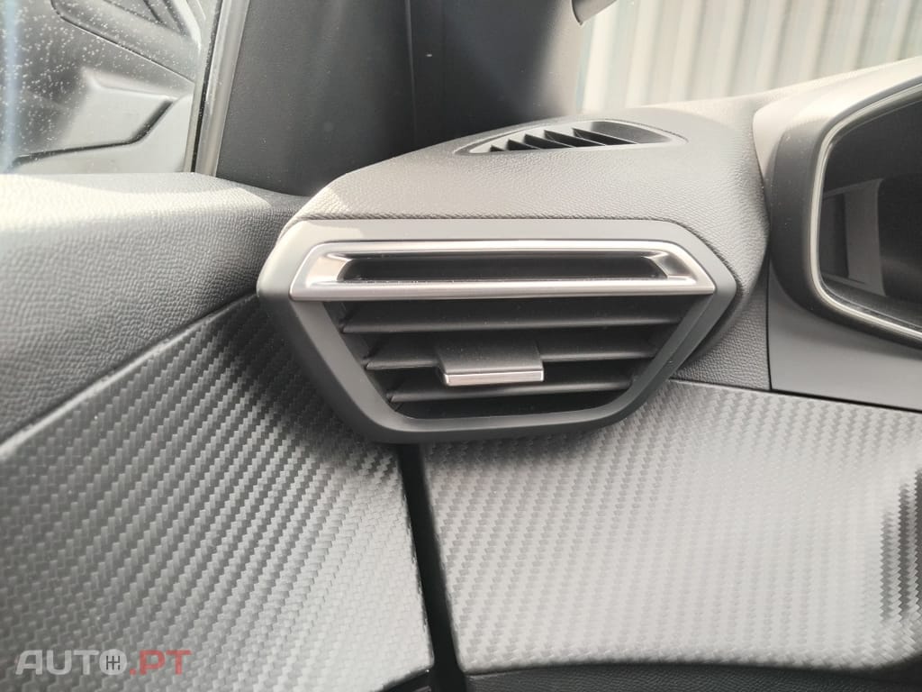 Peugeot 2008 1.2 PureTech Allure Pack