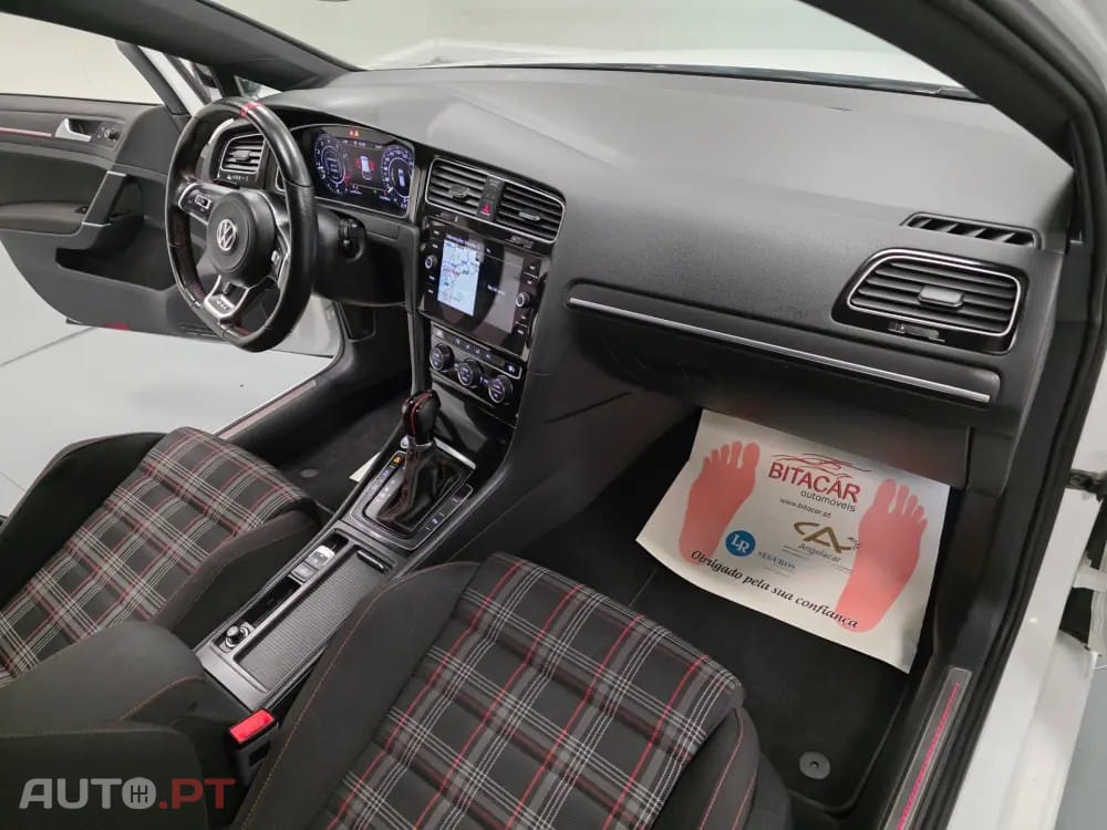 Volkswagen Golf 2.0 TSI GTI DSG Performance