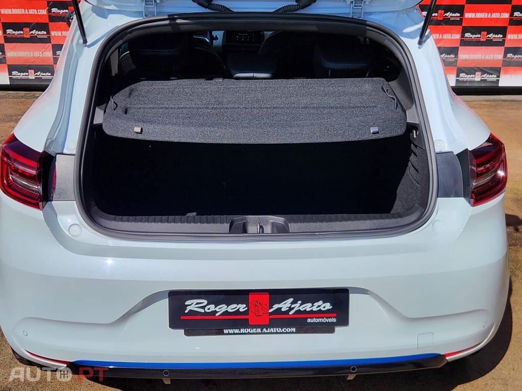 Renault Clio 1.6 E-Tech Intens