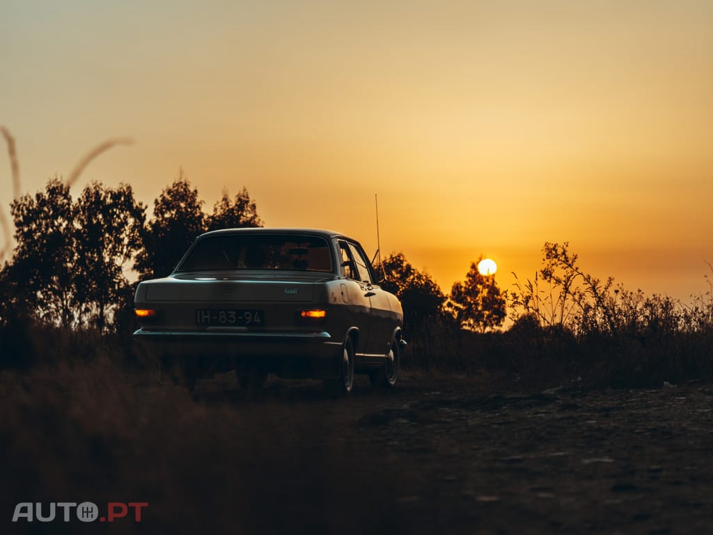 Opel Kadett Sedan 2 door 1.1