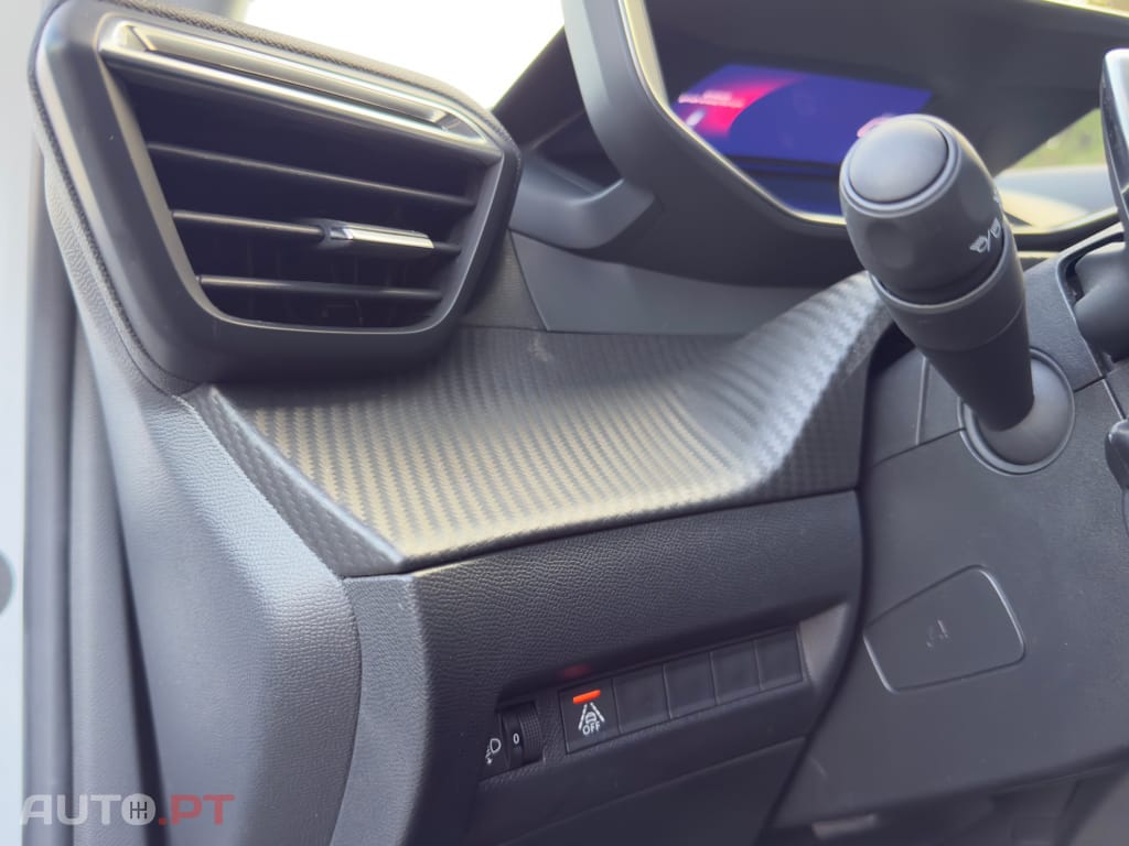 Peugeot 2008 PureTech 130 EAT8 Allure