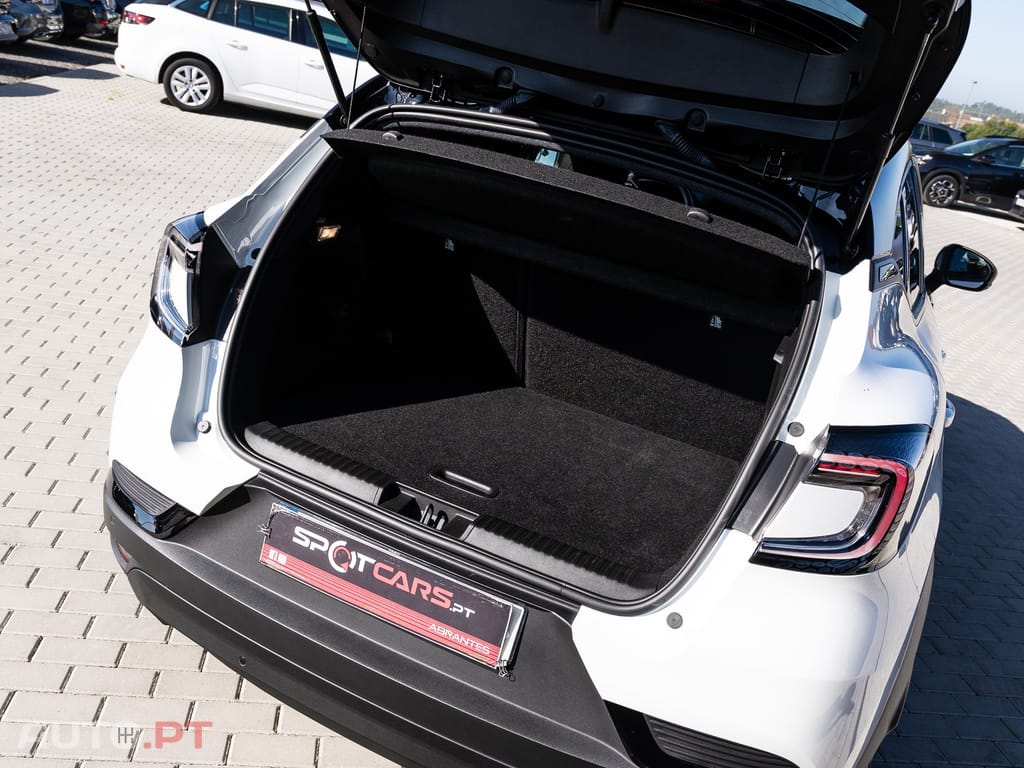 Renault Captur 1.0 TCe Techno Bi-Fuel