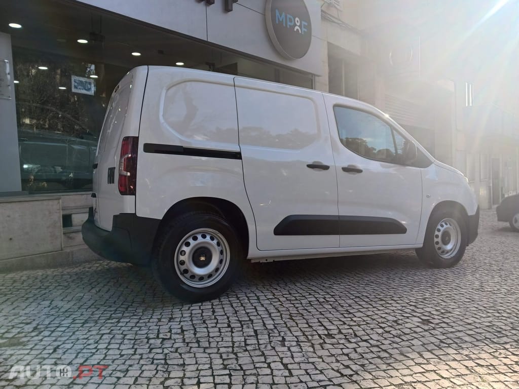 Fiat Doblo VAN L1 136 CV 110KW - BAT 50 KWH