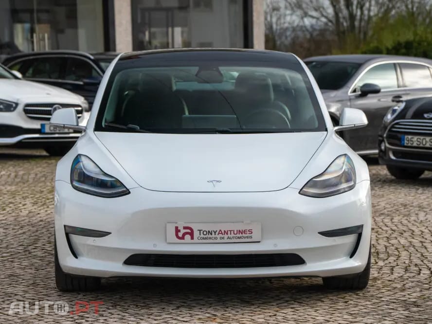Tesla Model 3 Long Range AWD Dual Motor