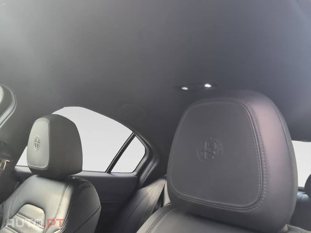Alfa Romeo Giulia 2.9 Bi-Turbo Quadrifoglio AT8