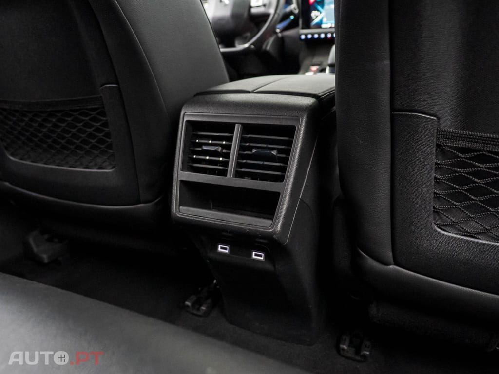 DS DS7 Crossback E-Tense Performance Line EAT8