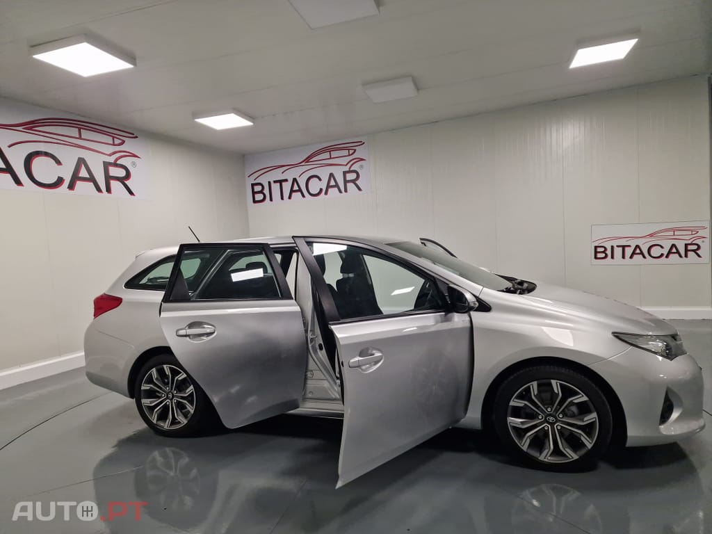 Toyota Auris Touring Sports 1.4 D-4D Active+AC