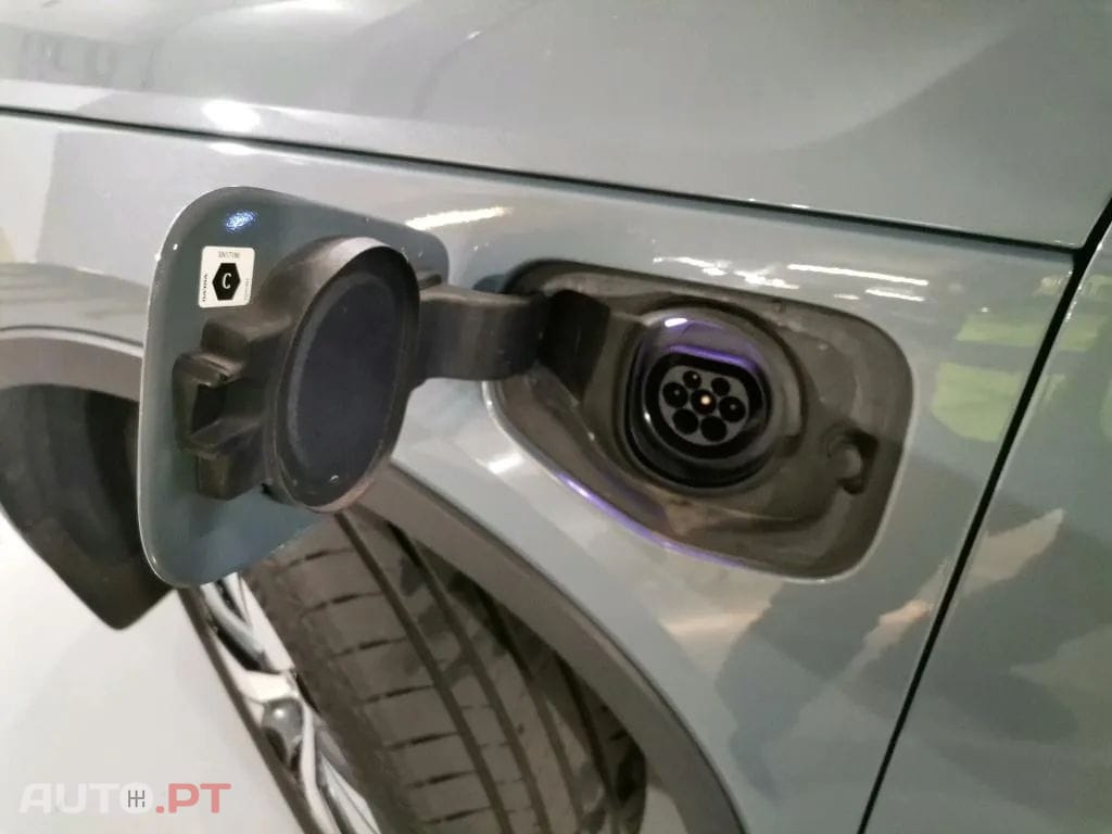 Volvo XC40 1.5 T5 PHEV R-Design Expression