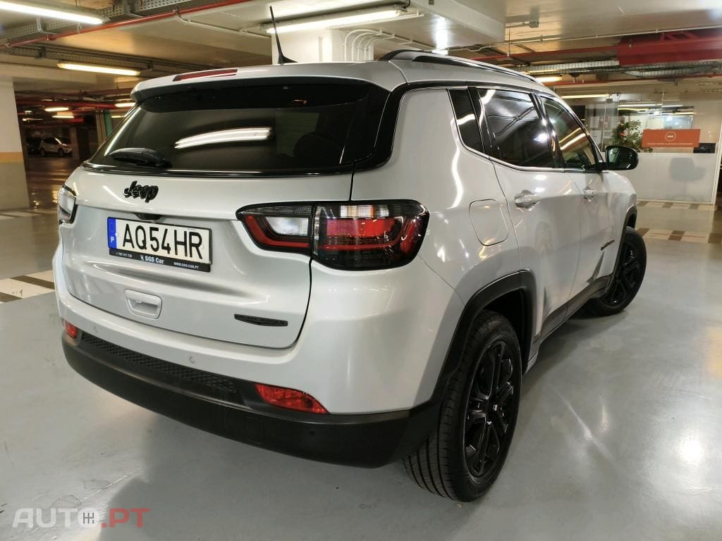 Jeep Compass 1.6 MultiJet Night Eagle