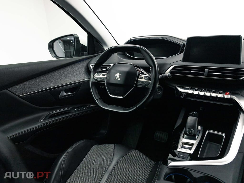 Peugeot 5008 1.5 BlueHDi Allure EAT8