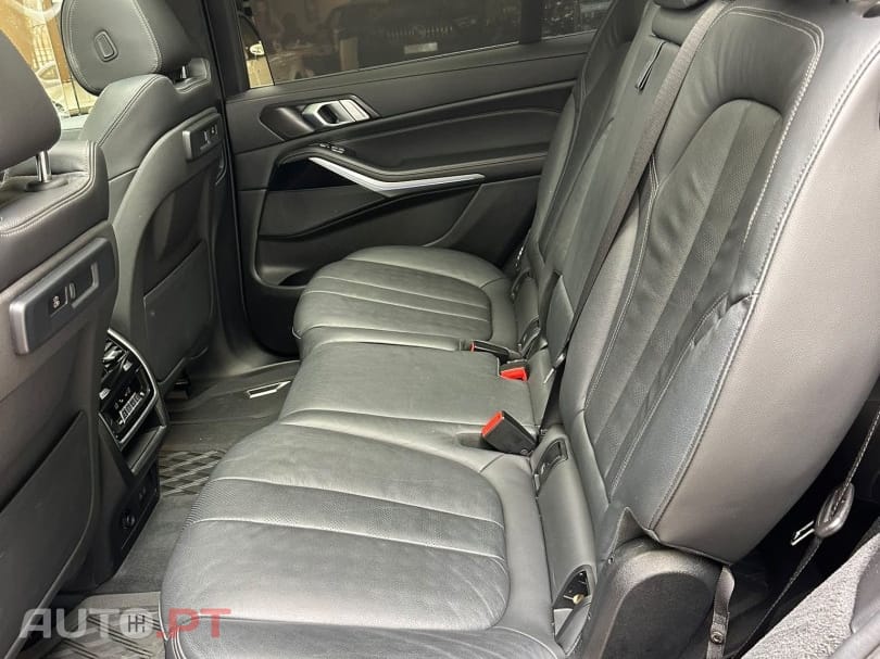 BMW X7 30 d xDrive Pack M