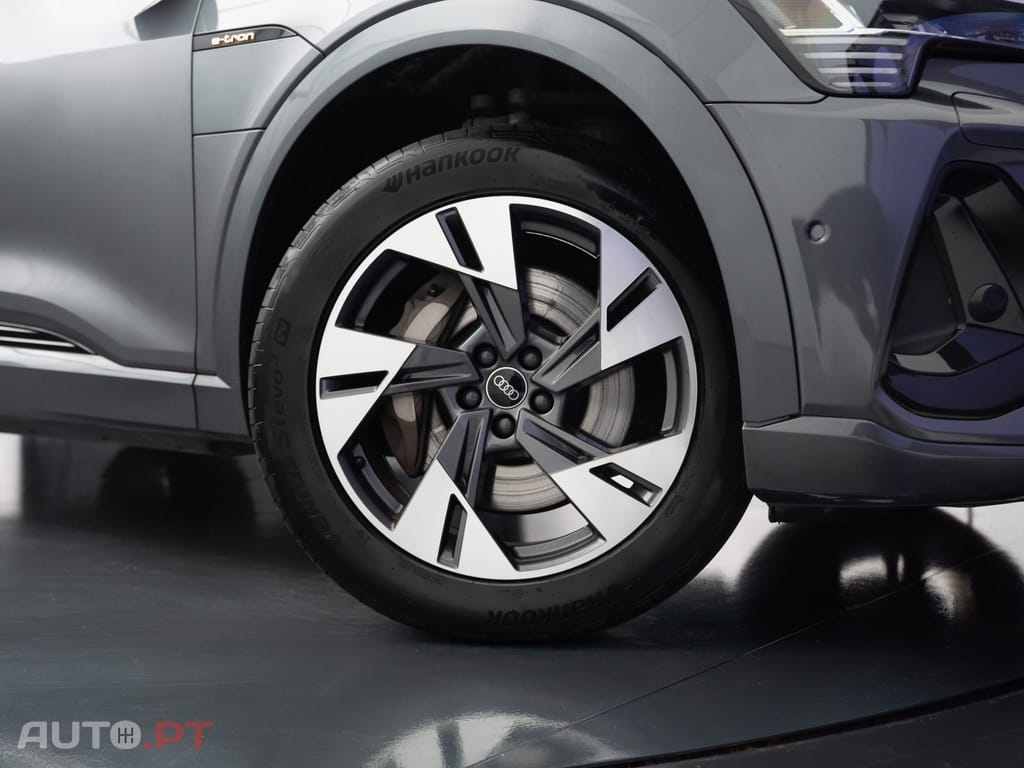Audi E-Tron 55 quattro S line
