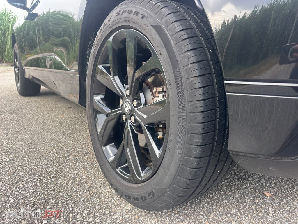 Jaguar I-Pace EV400 R-Dynamic HSE AWD