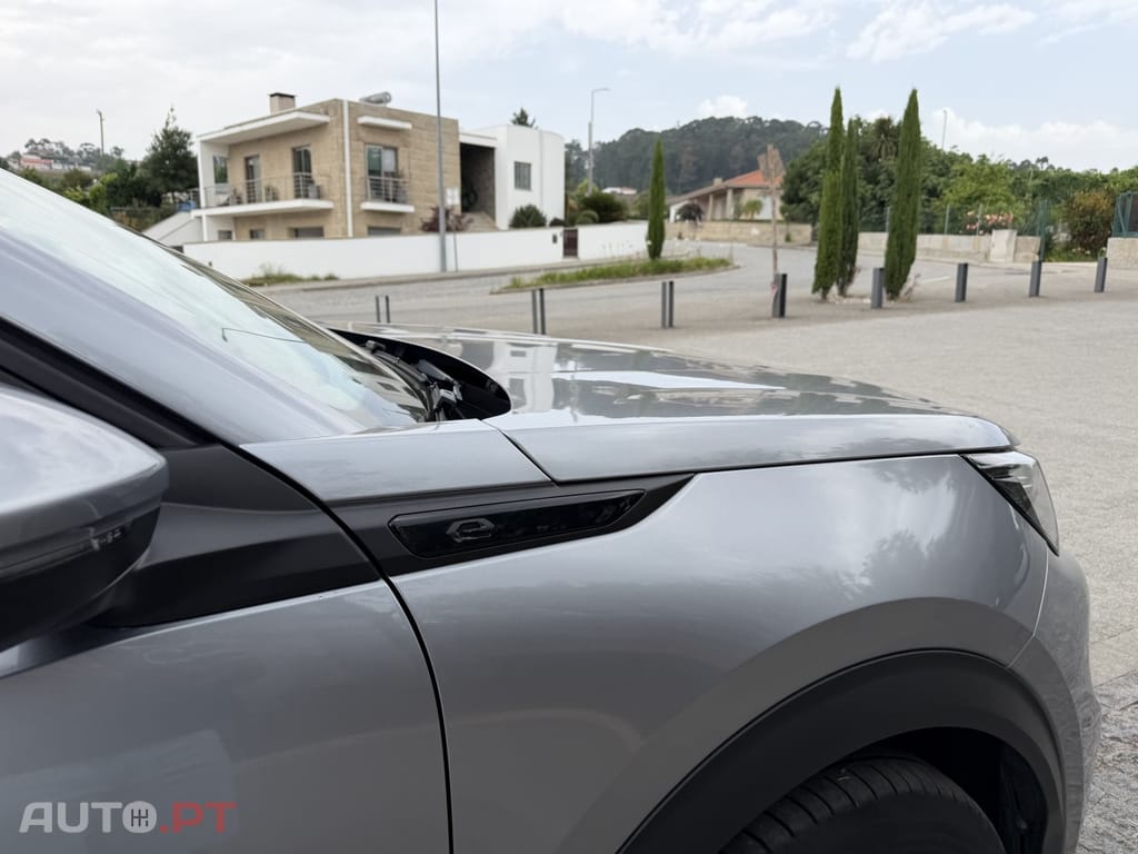 Peugeot E-2008 50 kWh Allure