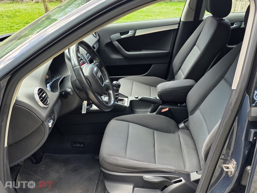 Audi A3 Sportback 2.0 TDI (clean diesel) Ambition