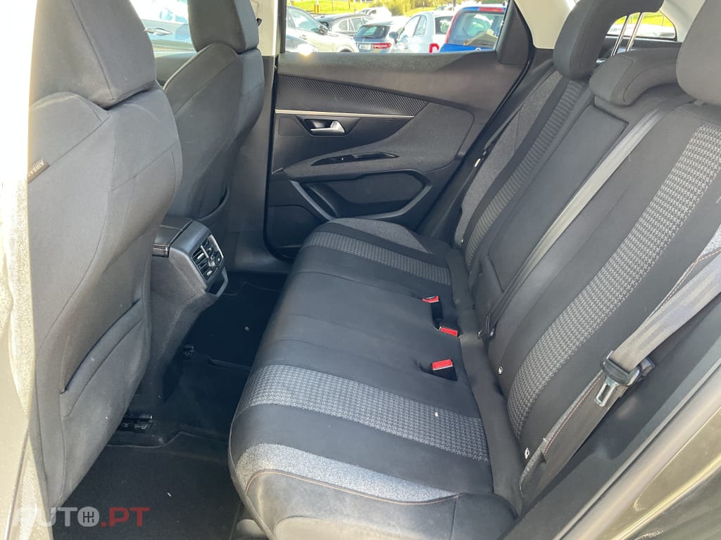 Peugeot 3008 1.6 BlueHDi Active