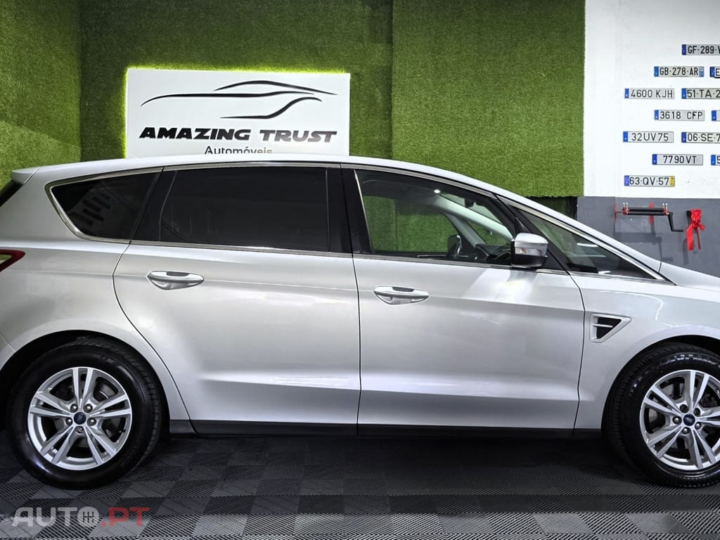 Ford S-Max 2.0 TDCi Titanium