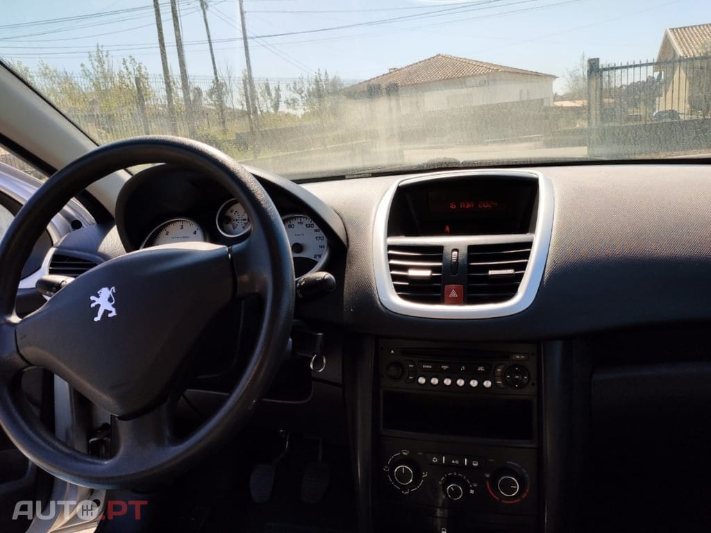 Peugeot 207 1.4 HDi SE Sportium