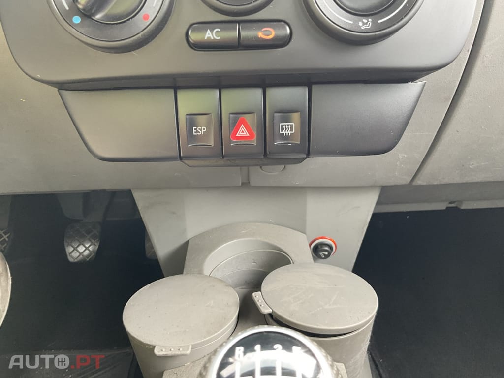 Volkswagen New Beetle 1.6