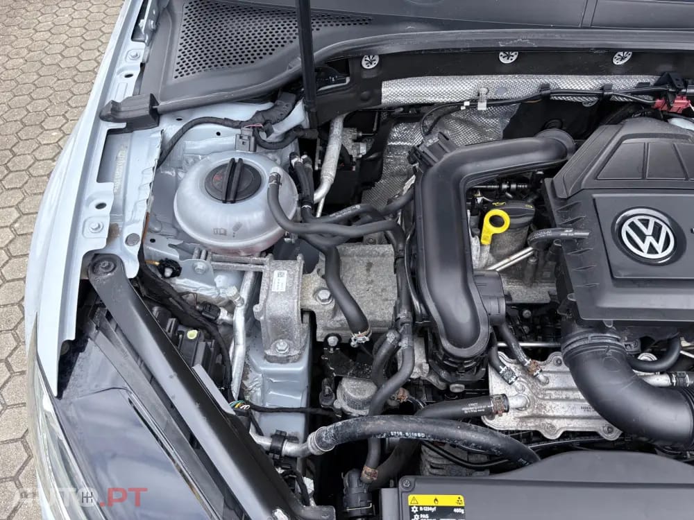 Volkswagen Golf 1.0 TSI Confortline