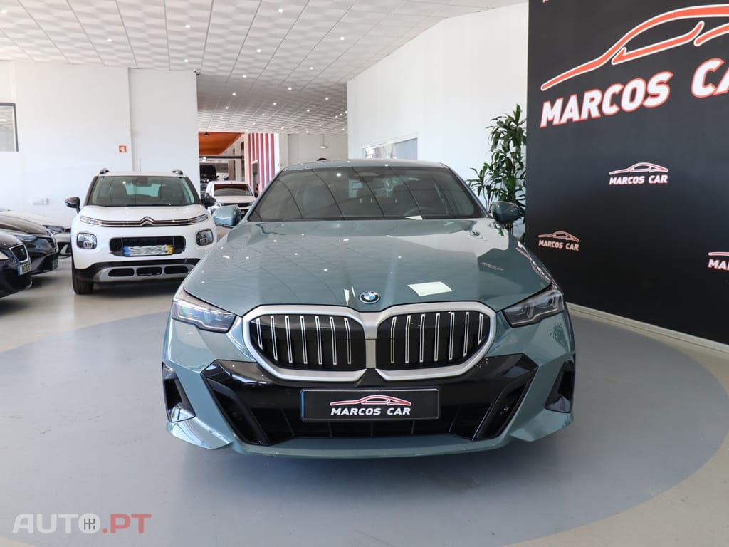 BMW 530 e Pack Desportivo M