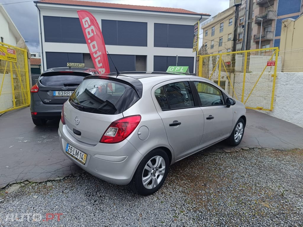 Opel Corsa 1.2 City FlexFuel