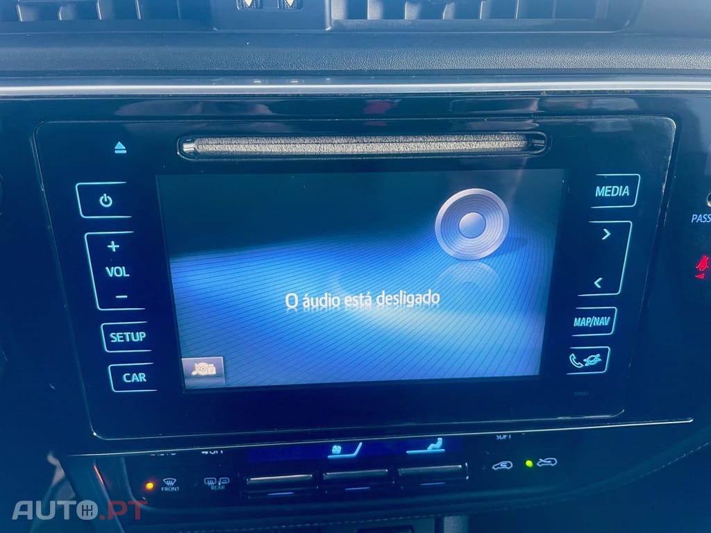 Toyota Auris 1.8 HSD Comfort +P.Sport+Navi