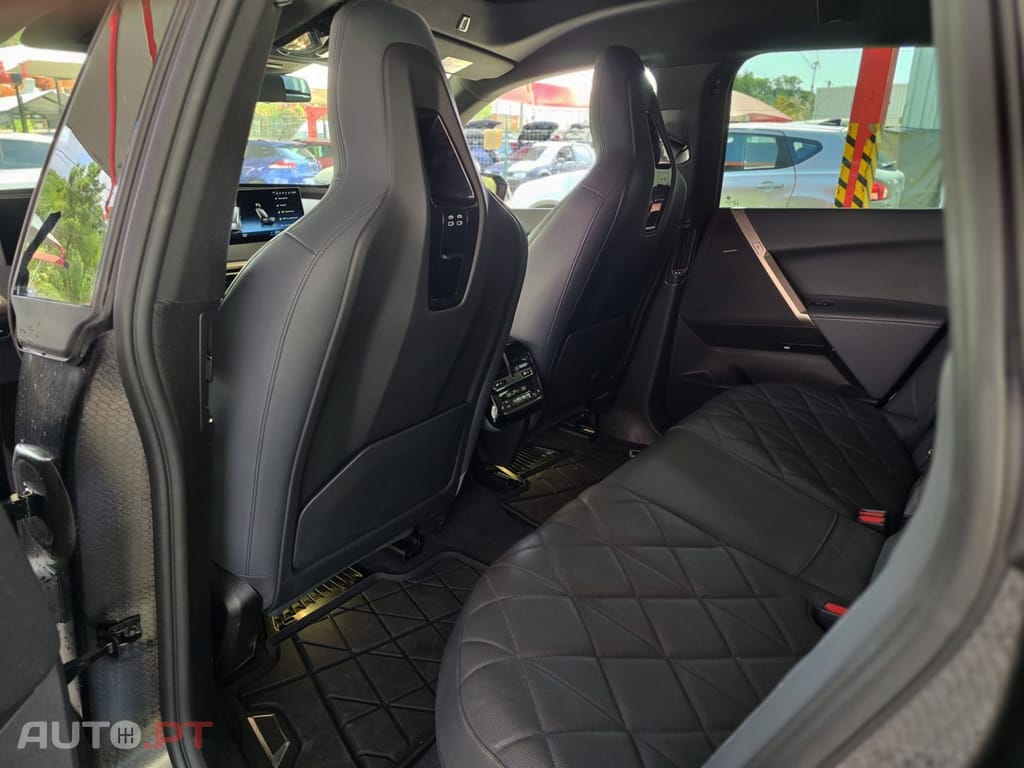 BMW iX xDrive 50