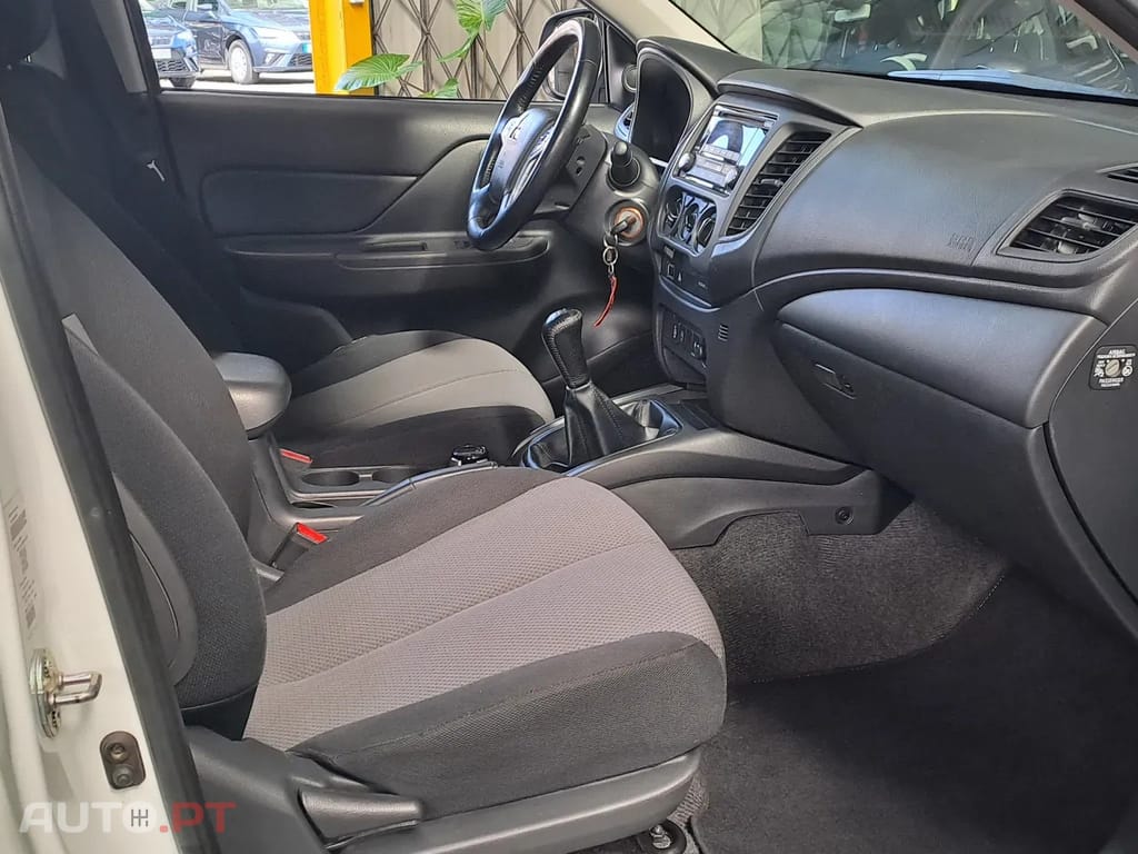 Mitsubishi L200 CD 4X4 5L